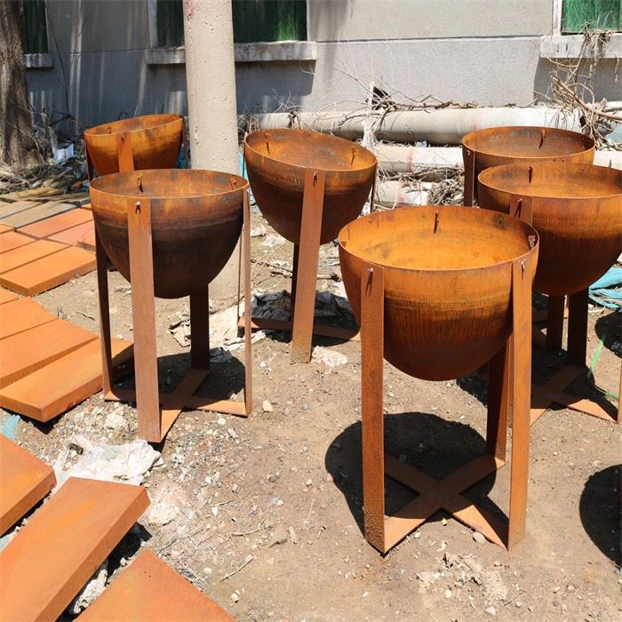 Wood Fired Outdoor Barbecue Grill